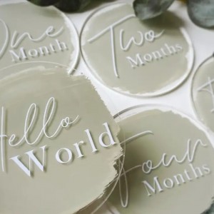 Tarjeta conmemorativa de losniños con grabado con láser acrílico